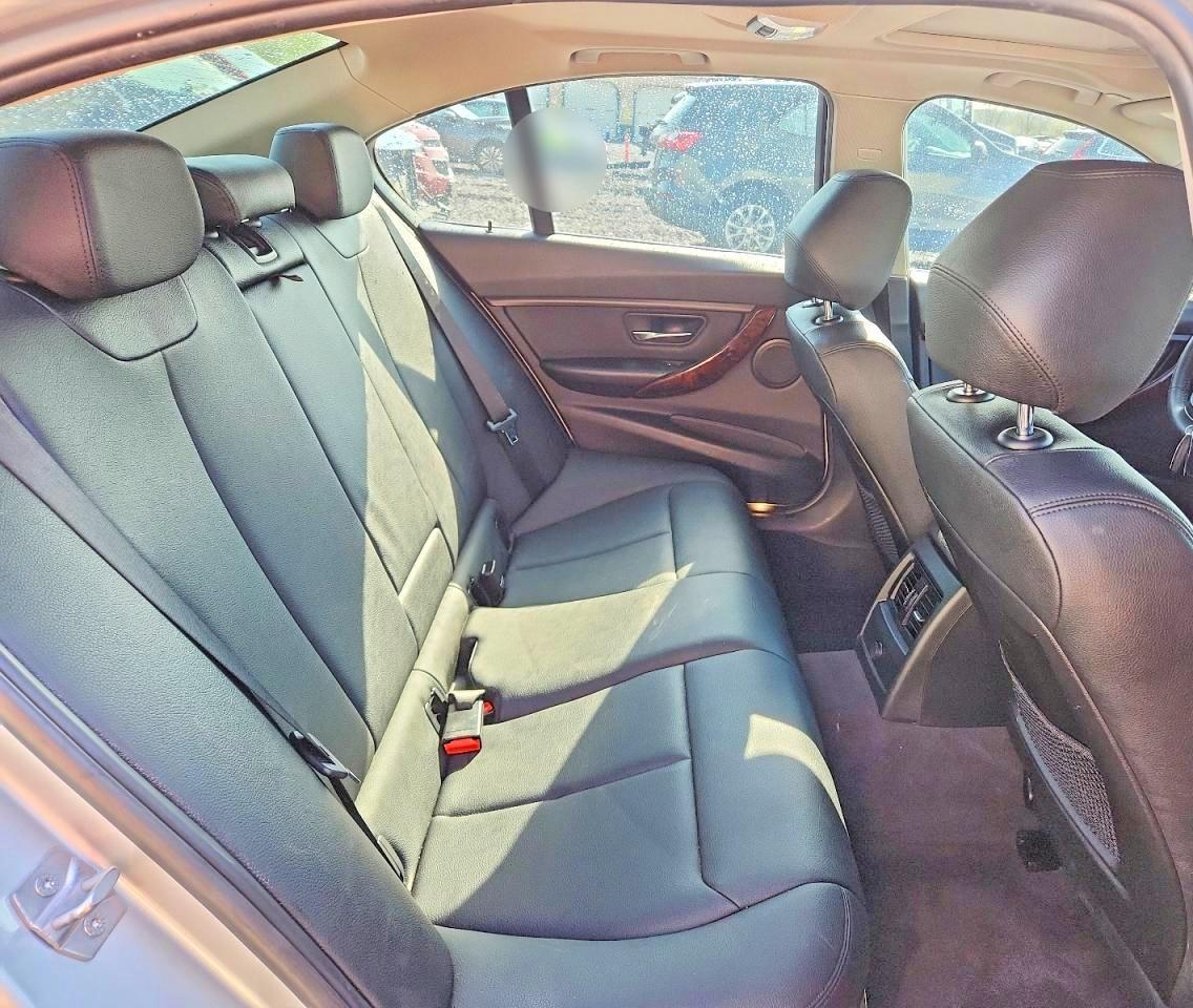 2015 BMW Seria 3 328i - zdjęcie 10