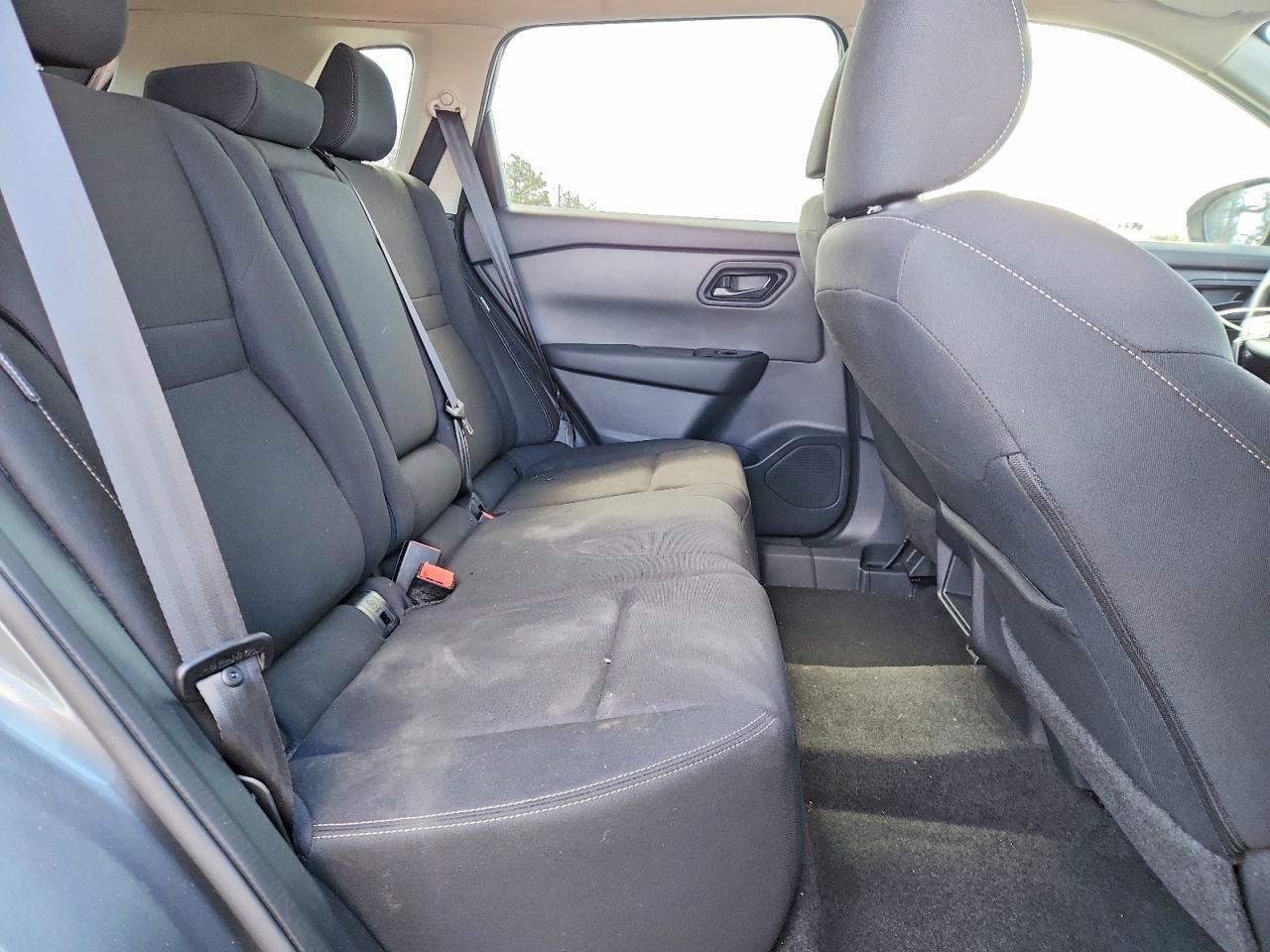 2025 Nissan Rogue S - zdjęcie 11