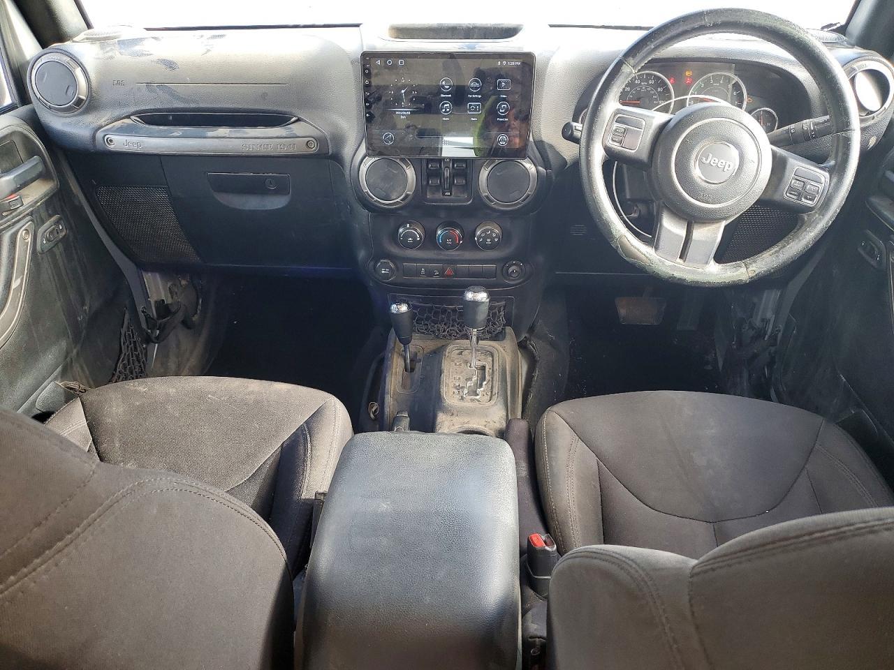 2015 Jeep Wrangler Unlimited Sport - zdjęcie 8