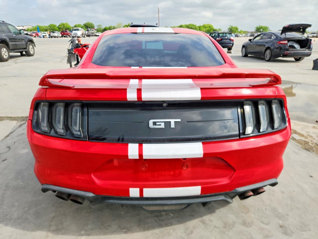 2019 Ford Mustang Gt - zdjęcie 6