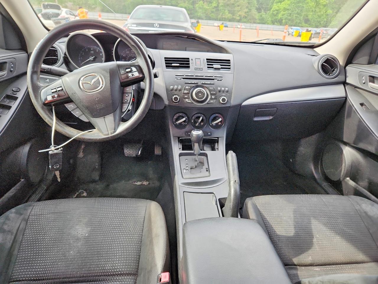 2013 Mazda 3 I - zdjęcie 8