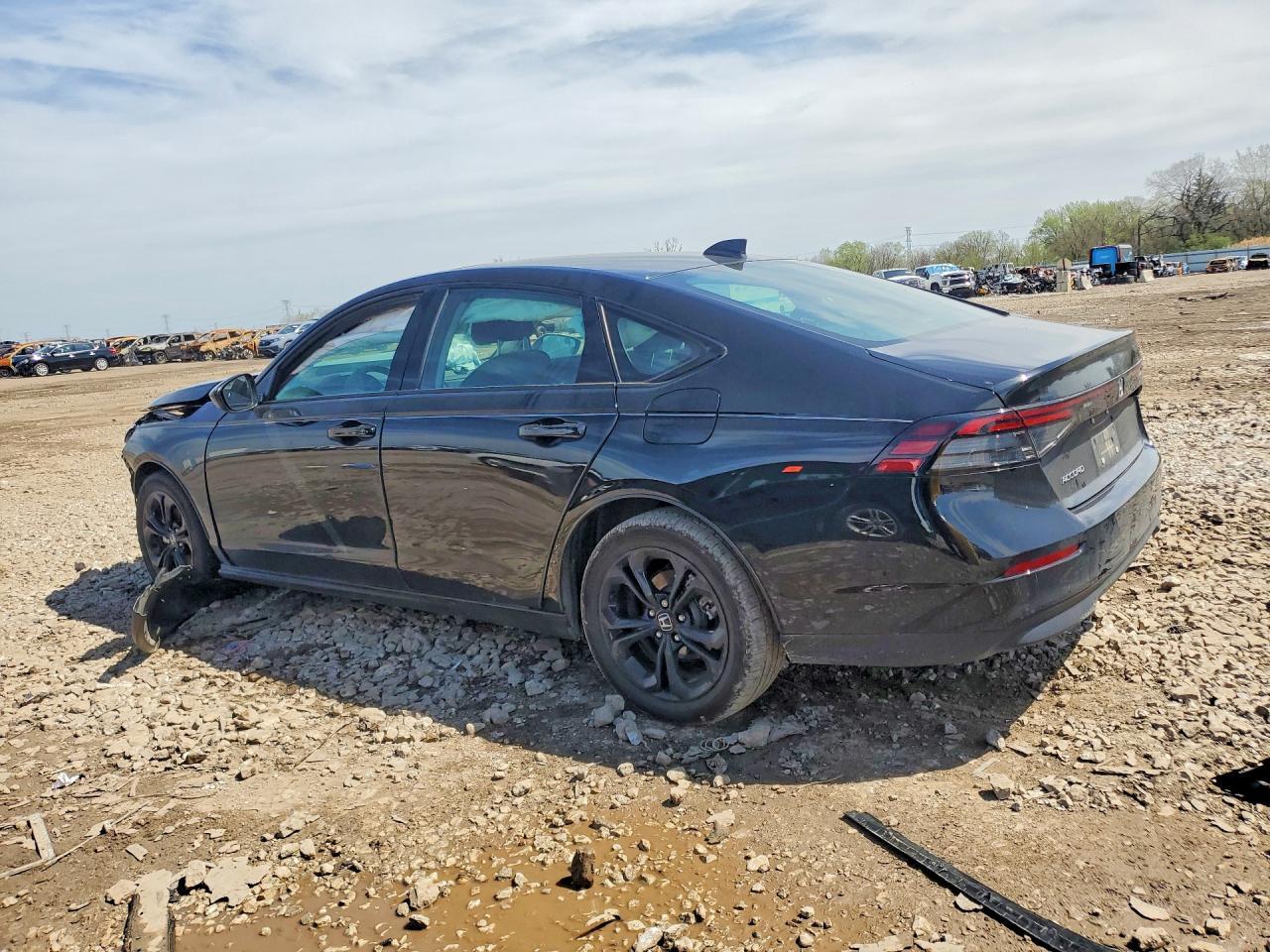 2025 Honda Accord - zdjęcie 2