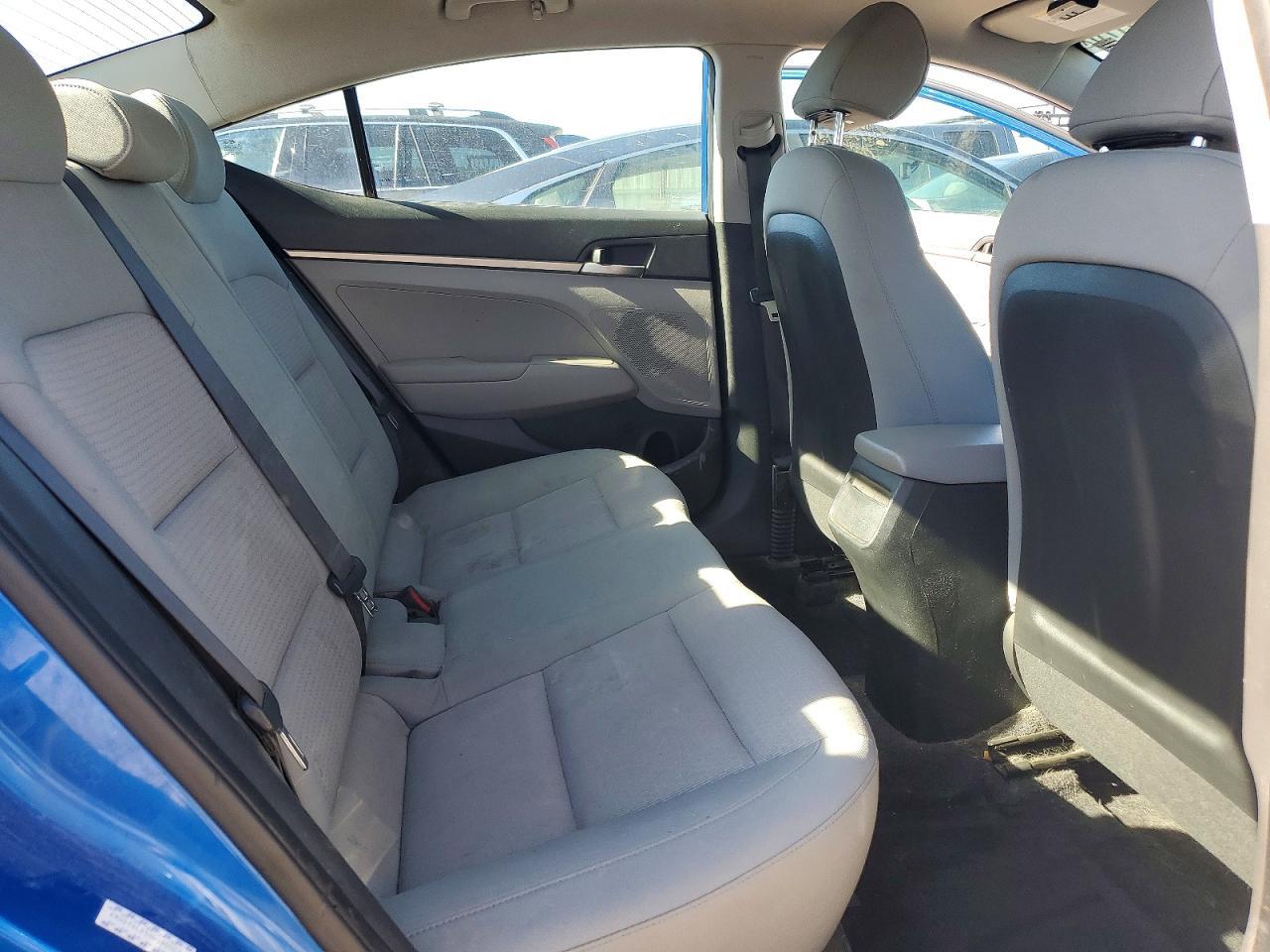 2017 Hyundai Elantra Se - zdjęcie 10