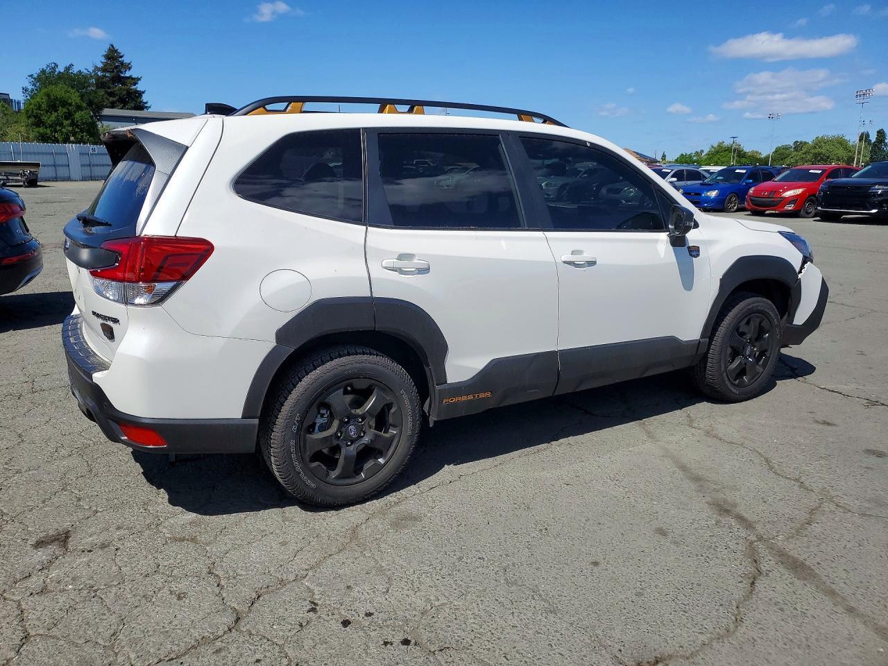 2024 Subaru Forester Wilderness - zdjęcie 3