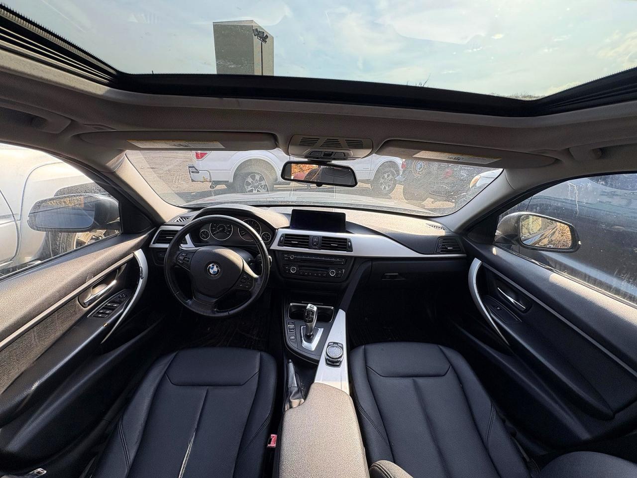 2014 BMW 320 I xDrive - zdjęcie 9