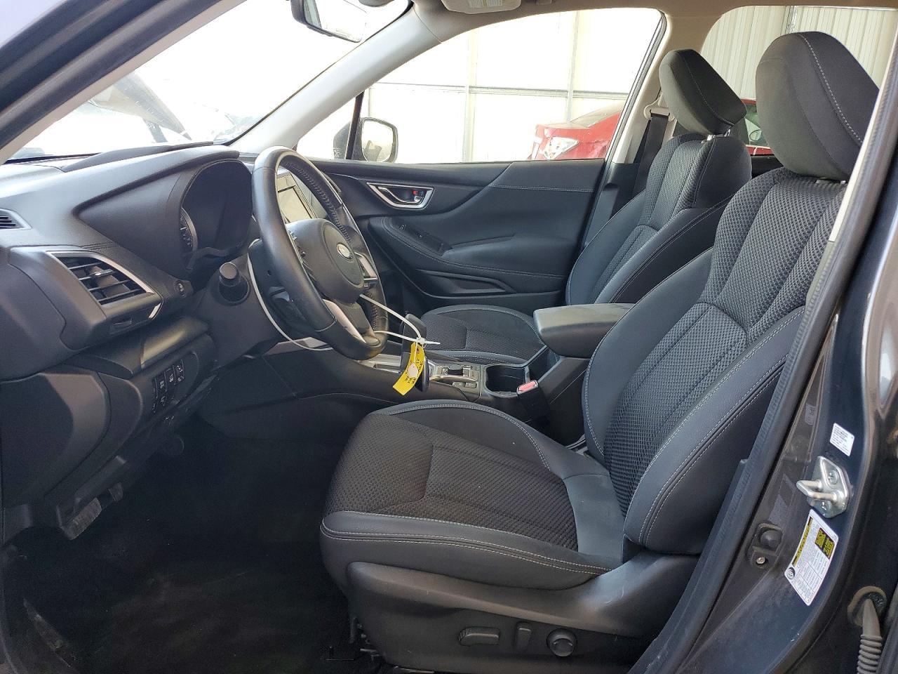 2021 Subaru Forester Premium - zdjęcie 7