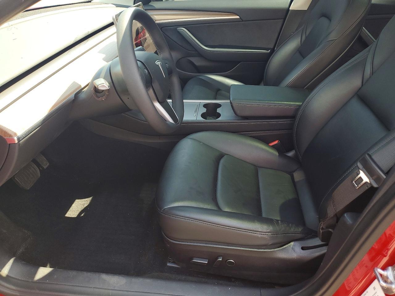 2022 Tesla Model 3 - zdjęcie 7