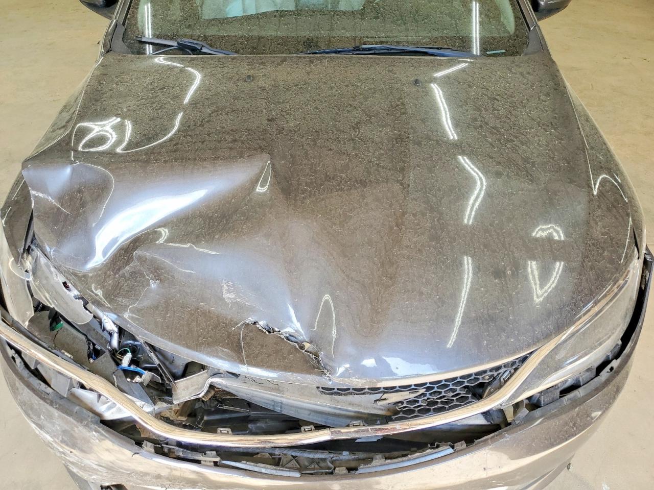 2016 Chrysler 200 Limited - zdjęcie 11