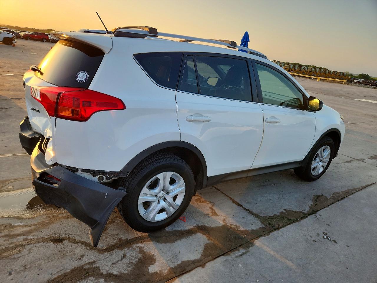 2013 Toyota Rav4 Le - zdjęcie 3