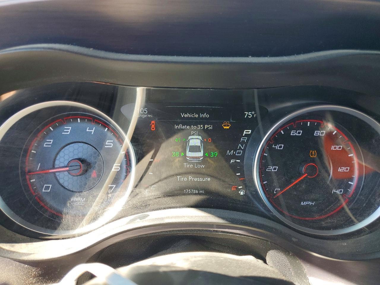 2017 Dodge Charger Se - zdjęcie 9