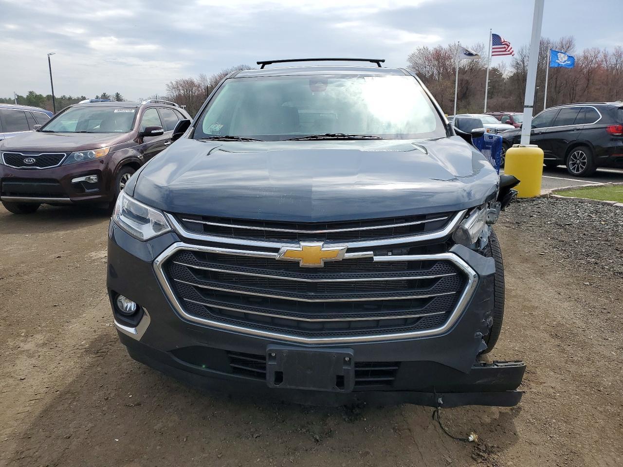 2020 Chevrolet Traverse Lt - zdjęcie 5