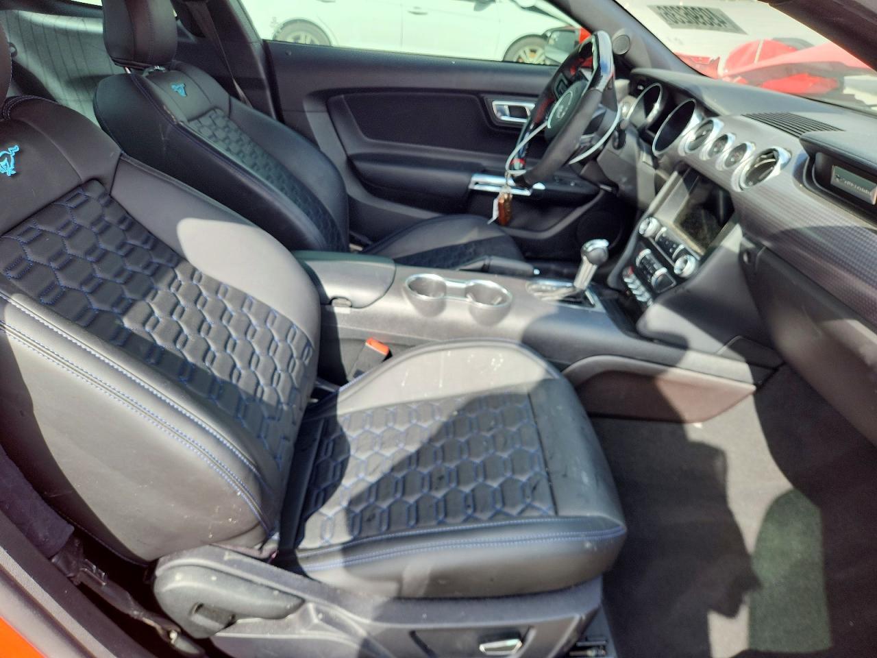 2019 Ford Mustang Gt - zdjęcie 10
