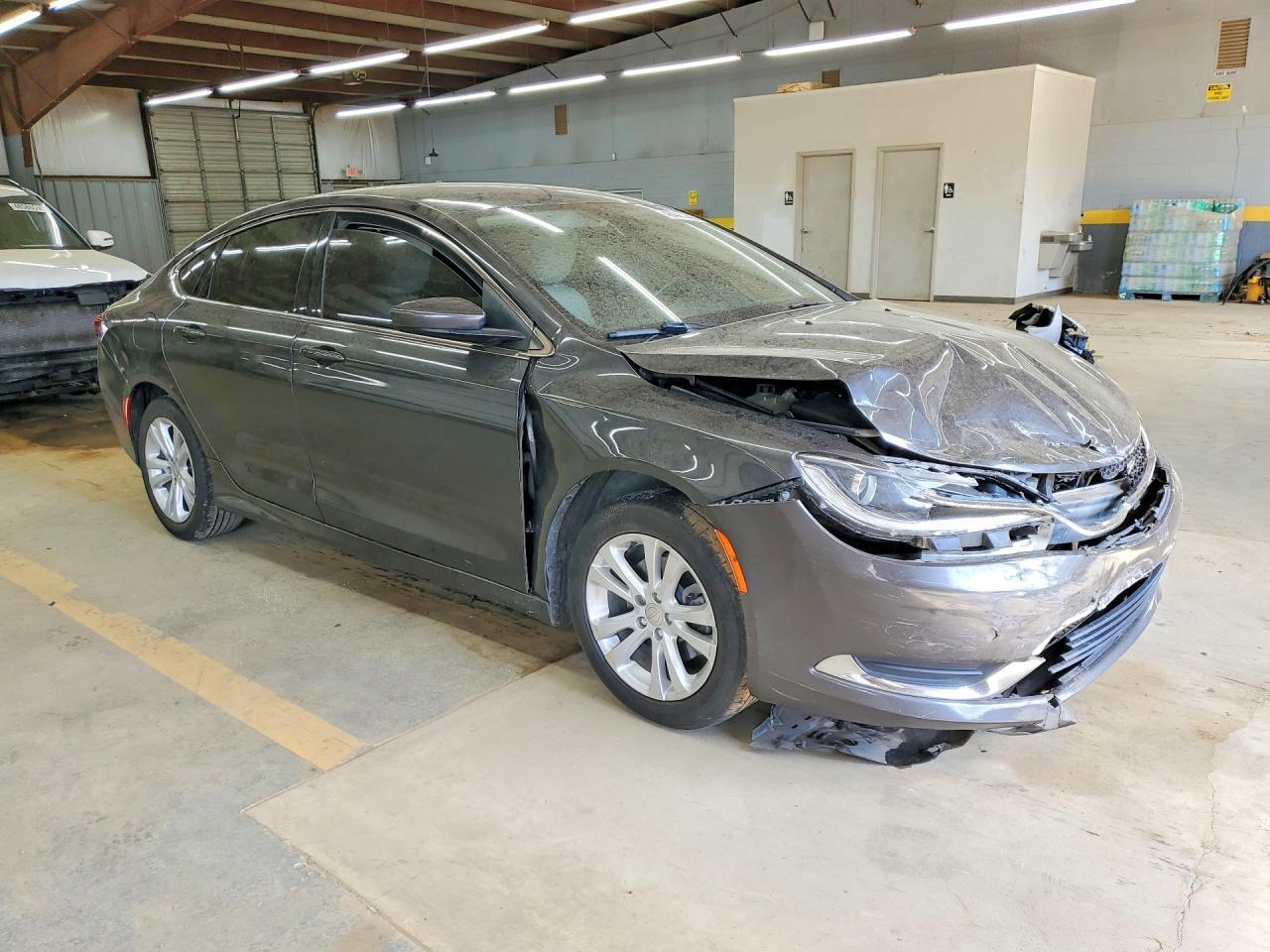 2016 Chrysler 200 Limited - zdjęcie 4