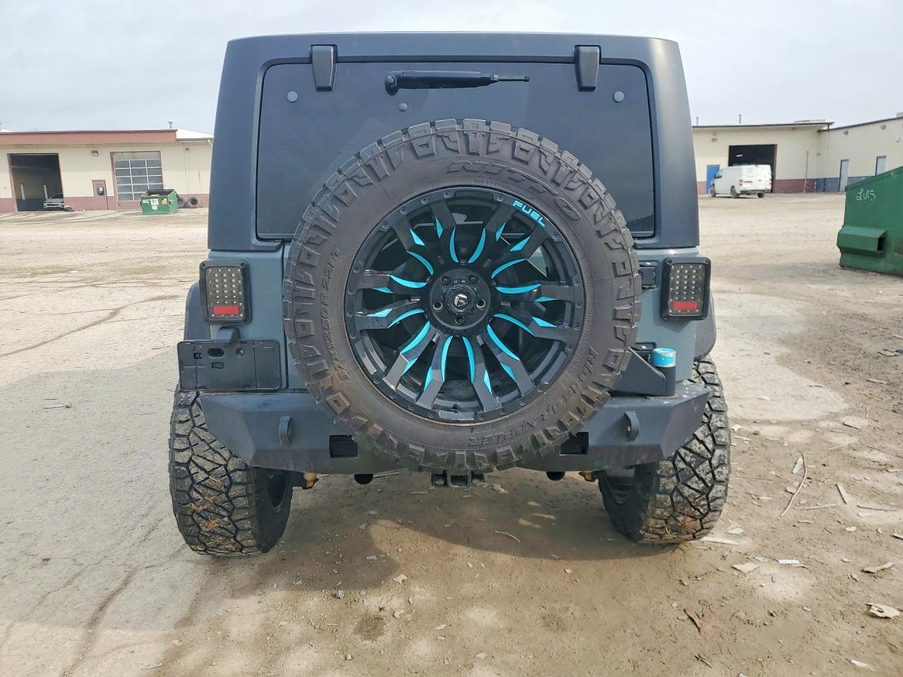 2014 Jeep Wrangler Unlimited Rubicon - zdjęcie 6