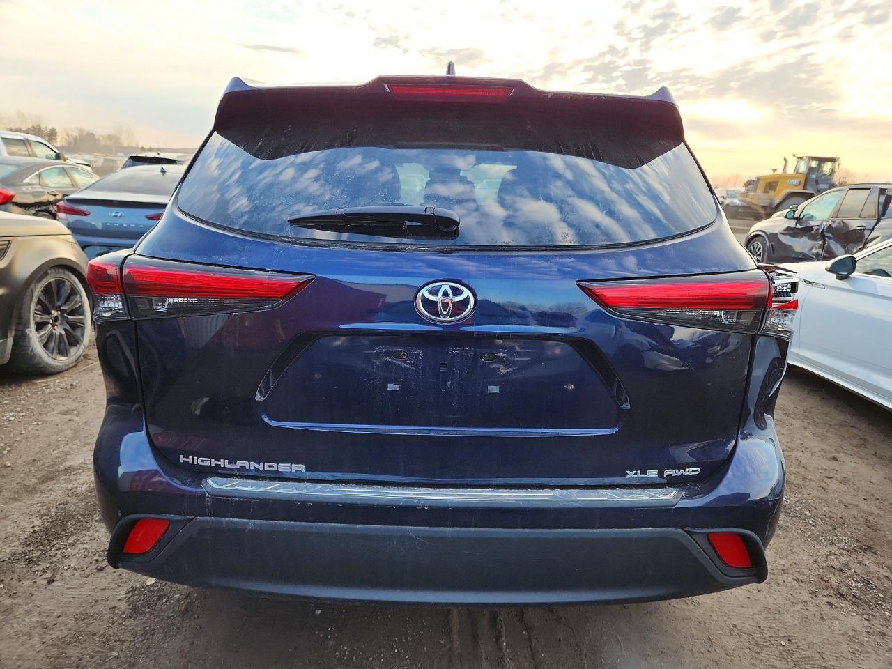 2023 Toyota Highlander L - zdjęcie 6