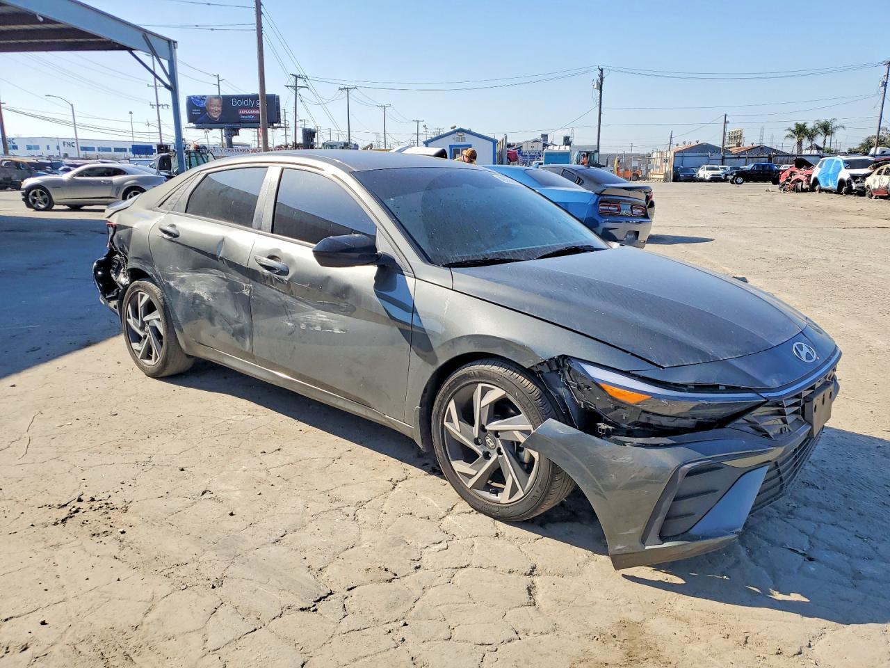2025 Hyundai Elantra Sel Sport - zdjęcie 4