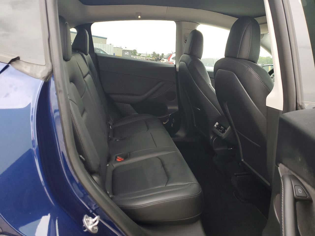 2022 Tesla Model Y - zdjęcie 10