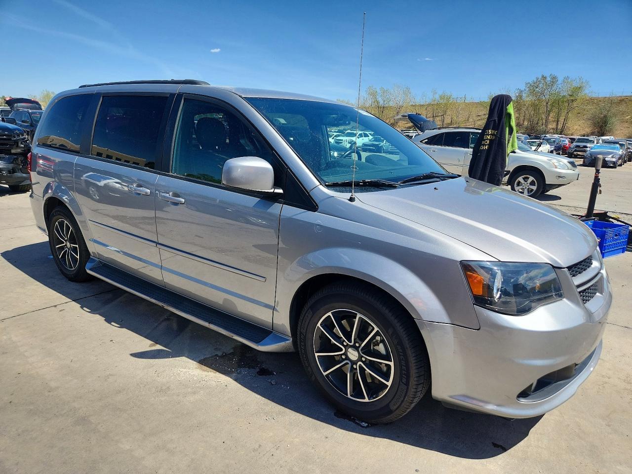 2017 Dodge Grand Caravan Gt - zdjęcie 4