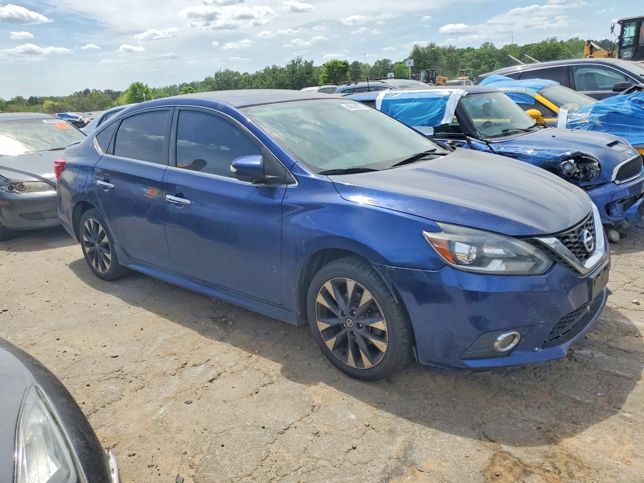 2019 Nissan Sentra Sr - zdjęcie 4
