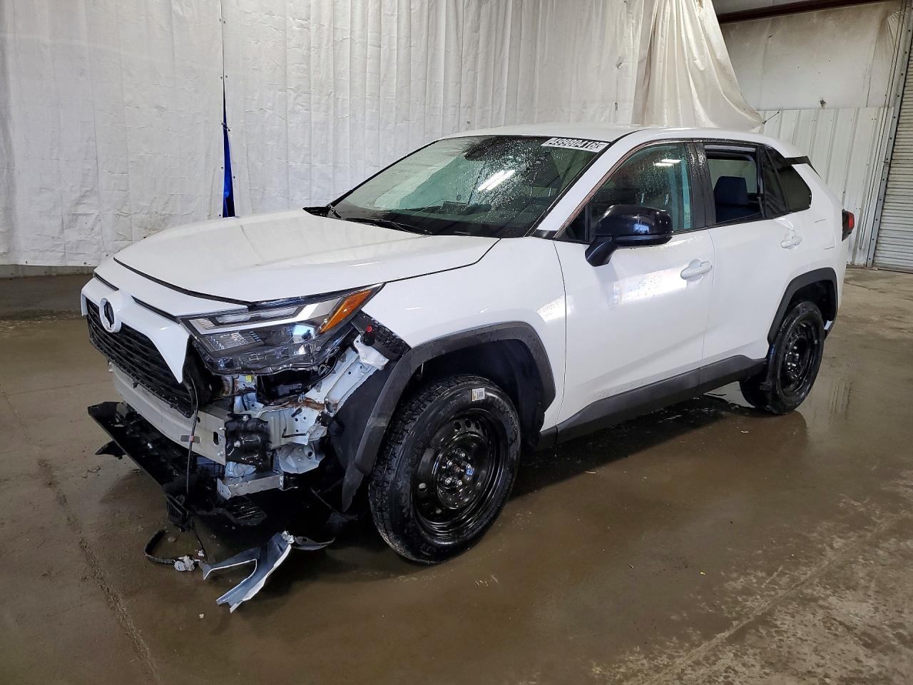 2025 Toyota Rav4 Le - zdjęcie główne