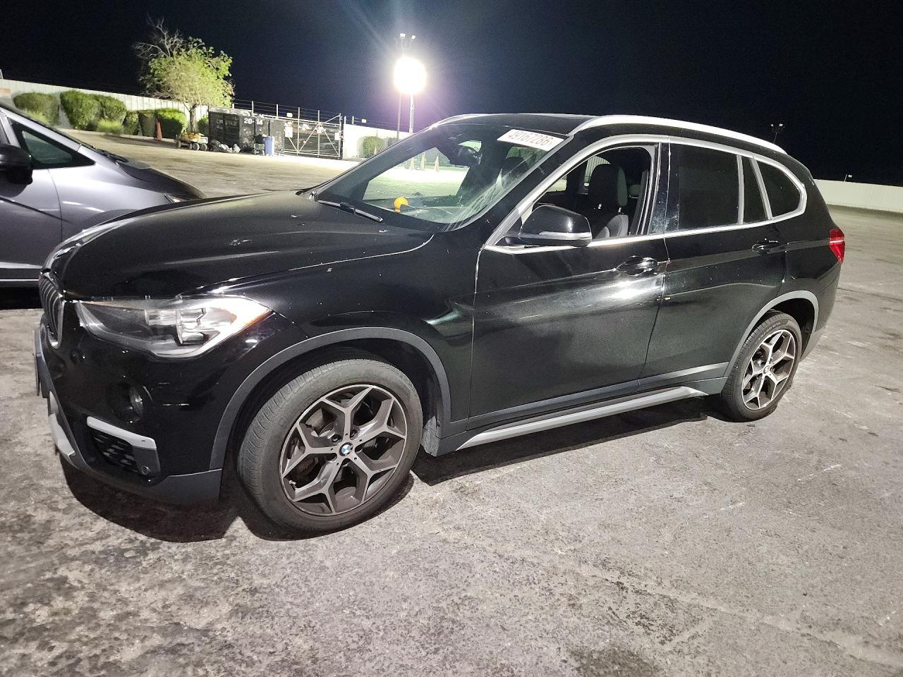 2019 BMW X1 Sdrive28I - zdjęcie główne
