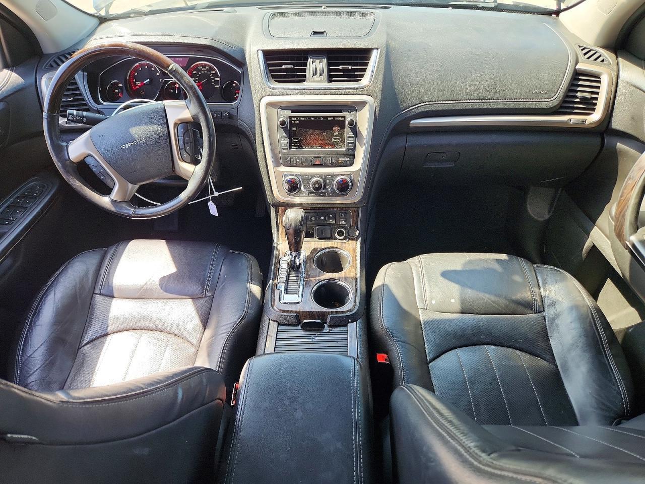 2016 GMC Acadia Denali - zdjęcie 8