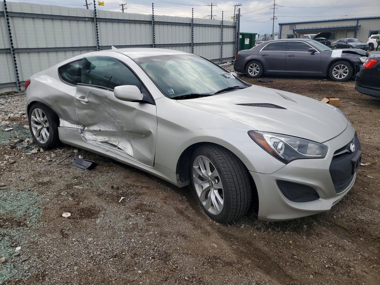 2013 Hyundai Genesis Coupe 2.0T - zdjęcie 4