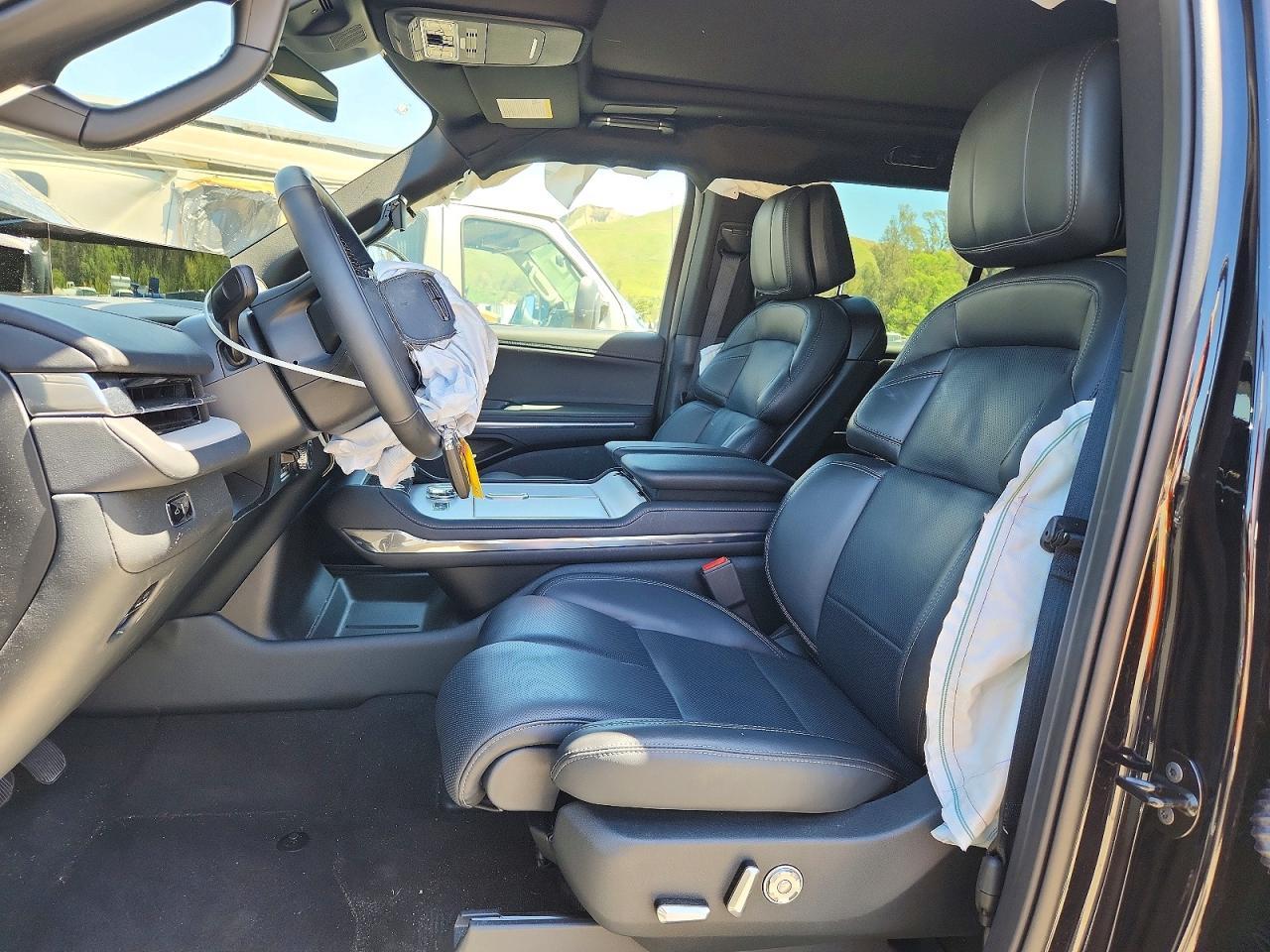 2025 Lincoln Navigator Reserve - zdjęcie 7