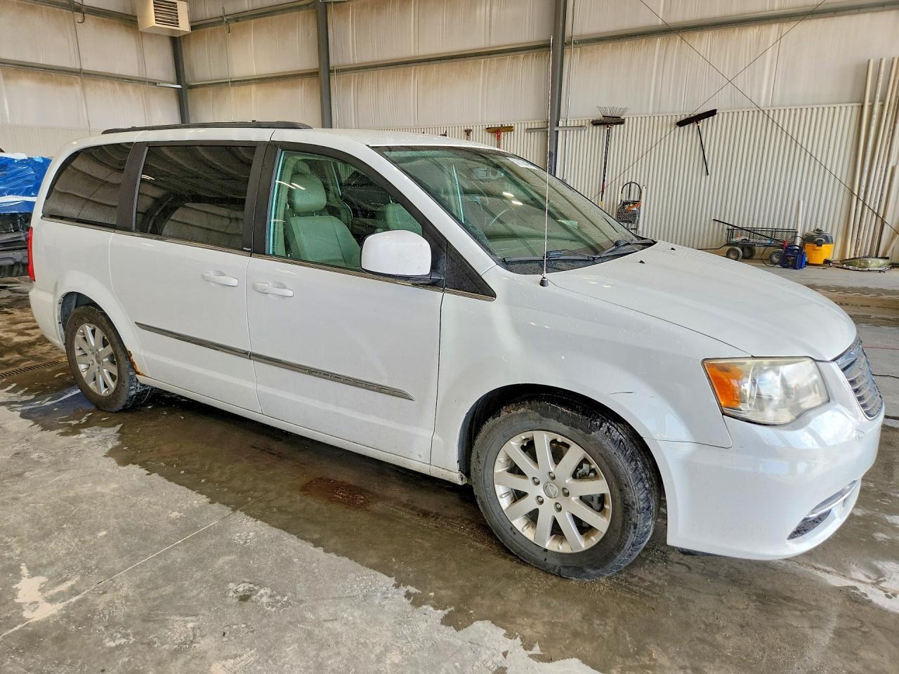 2014 Chrysler Town & Country Touring - zdjęcie 4
