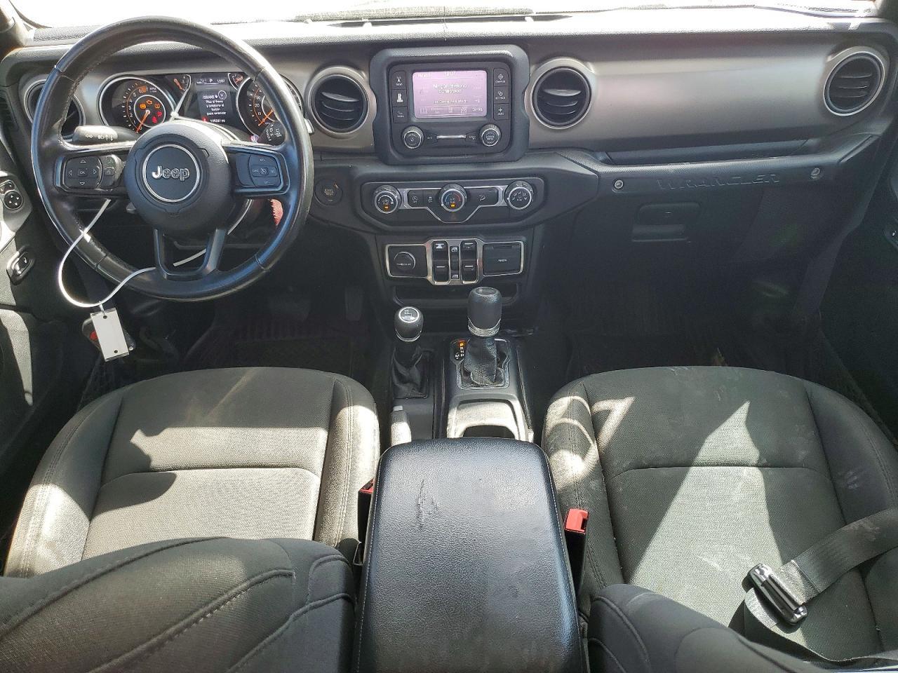 2020 Jeep Wrangler Unlimited Sport - zdjęcie 8