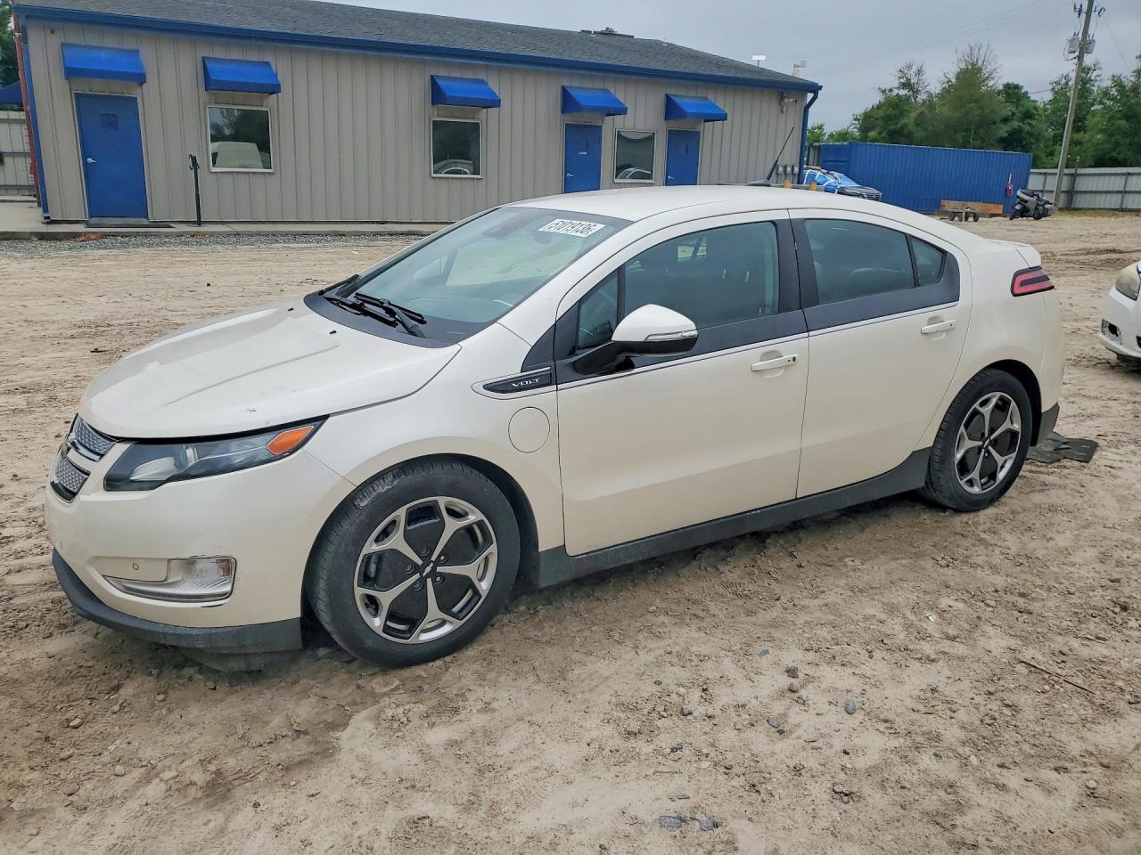 2014 Chevrolet Volt - zdjęcie główne