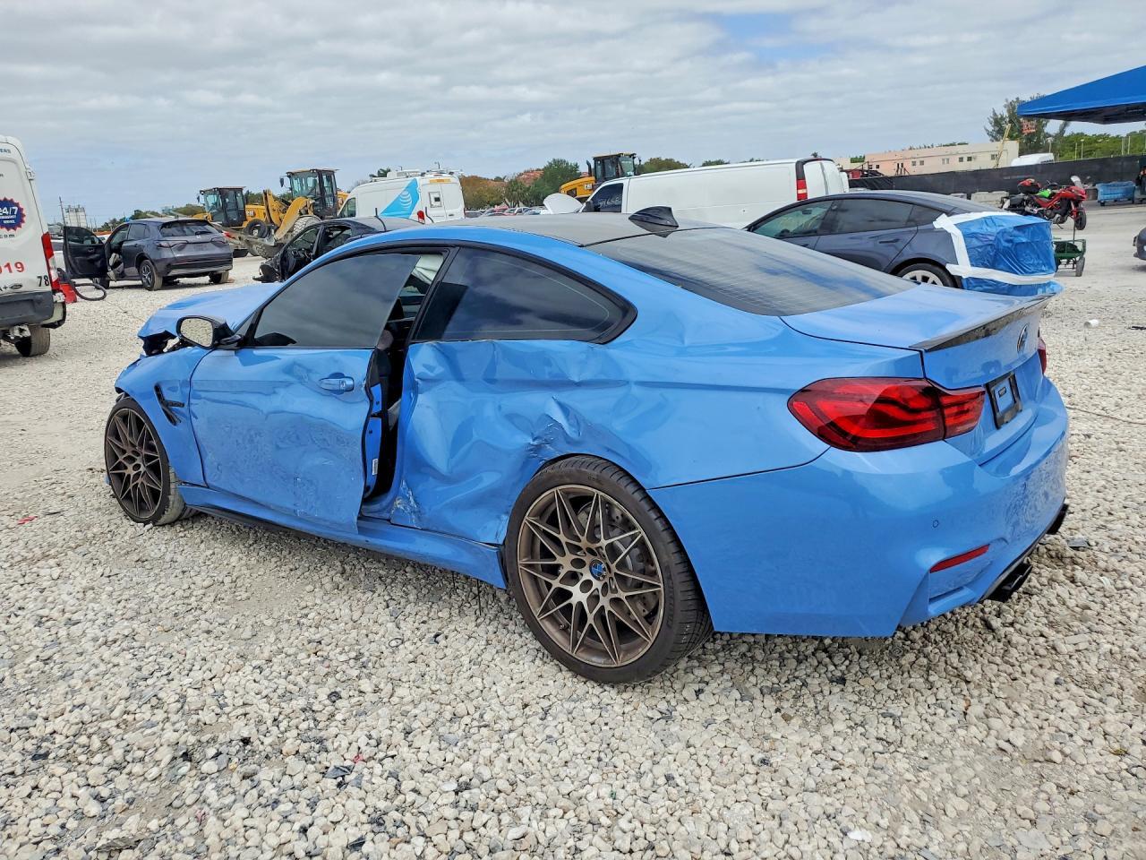 2016 BMW M4 - zdjęcie 2