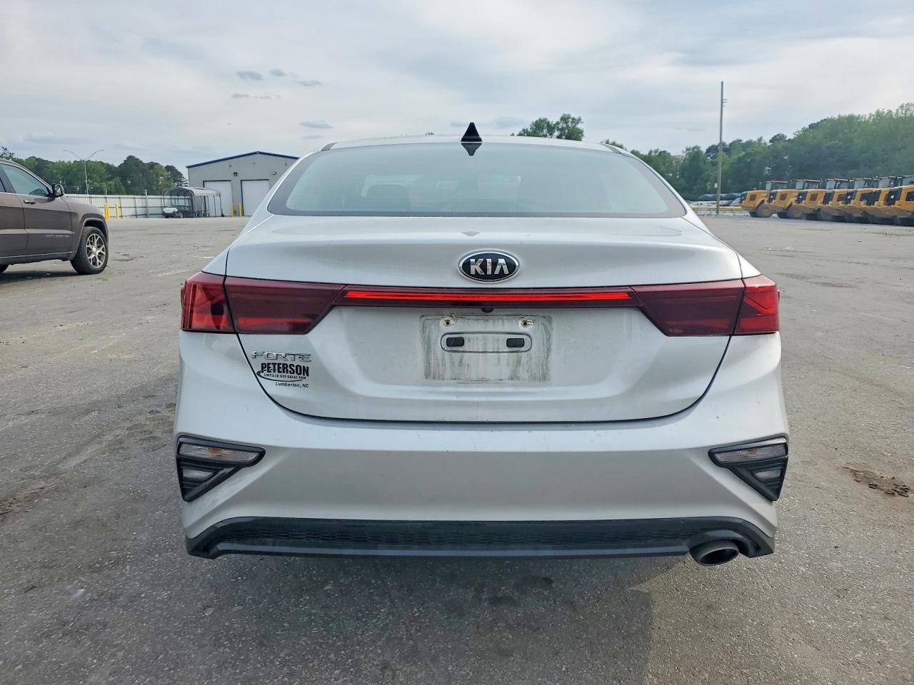 2021 Kia Forte Lxs - zdjęcie 6