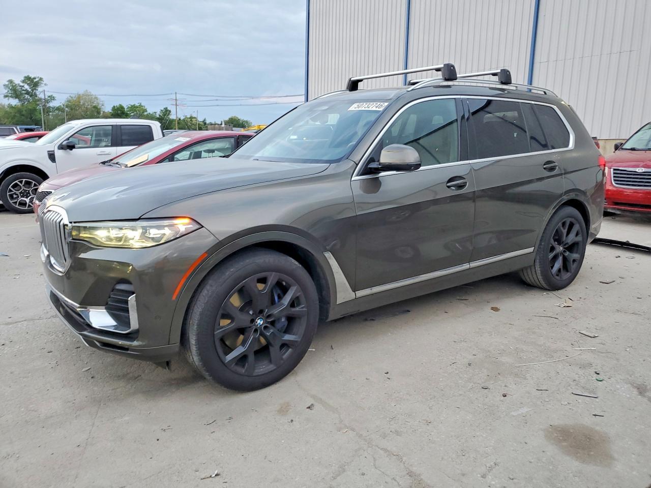 2020 BMW X7 xDrive40I - zdjęcie główne