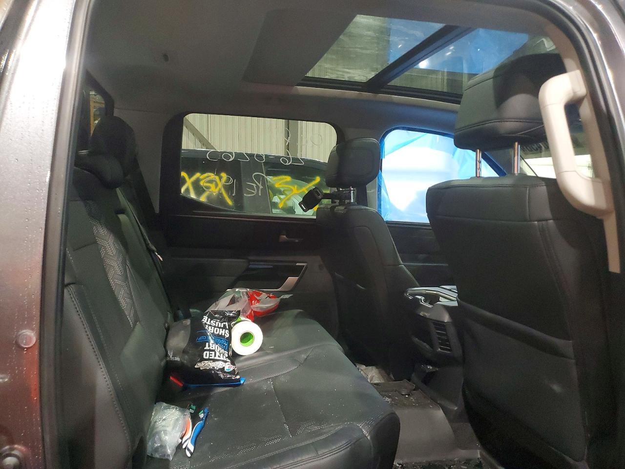 2024 Toyota Tundra Limited - zdjęcie 10