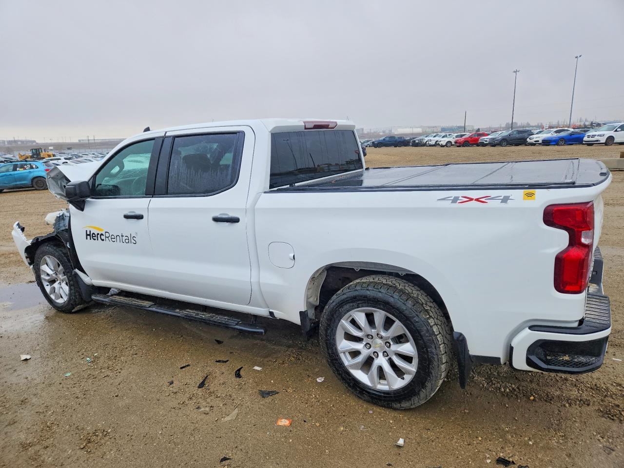 2021 Chevrolet Silverado K1500 Custom - zdjęcie 2