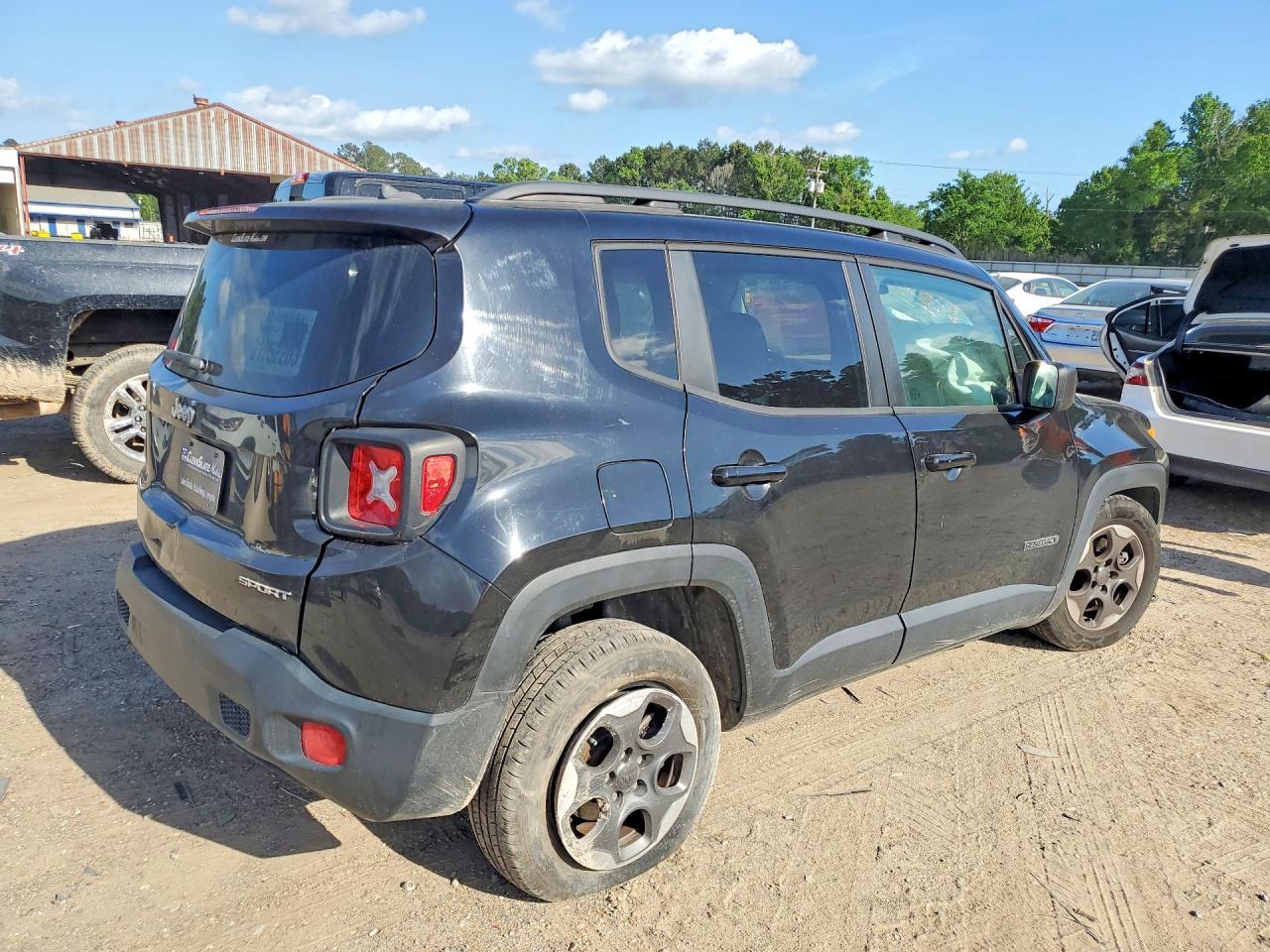 2016 Jeep Renegade Sport - zdjęcie 3