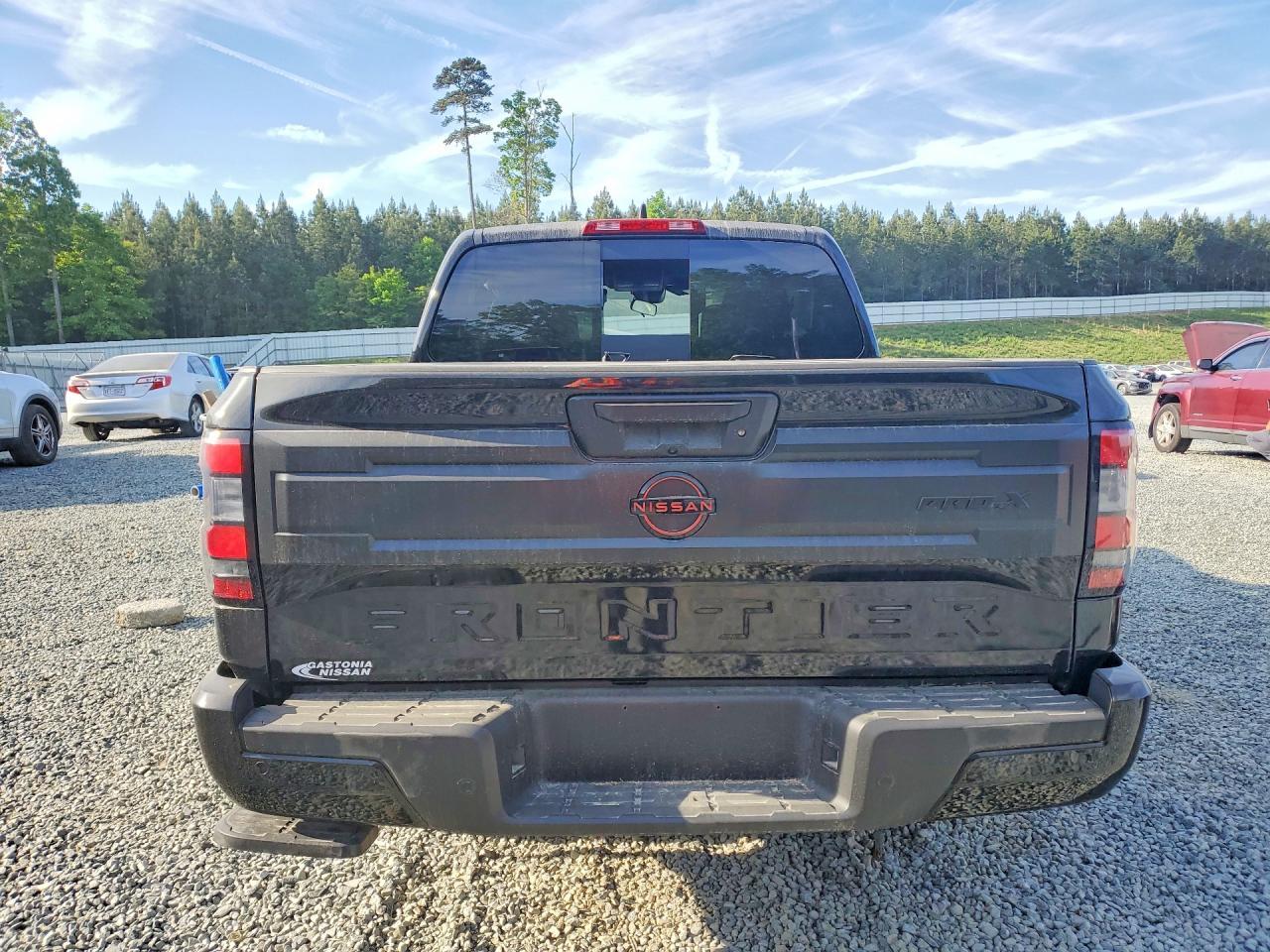 2025 Nissan Frontier Pro-X - zdjęcie 6