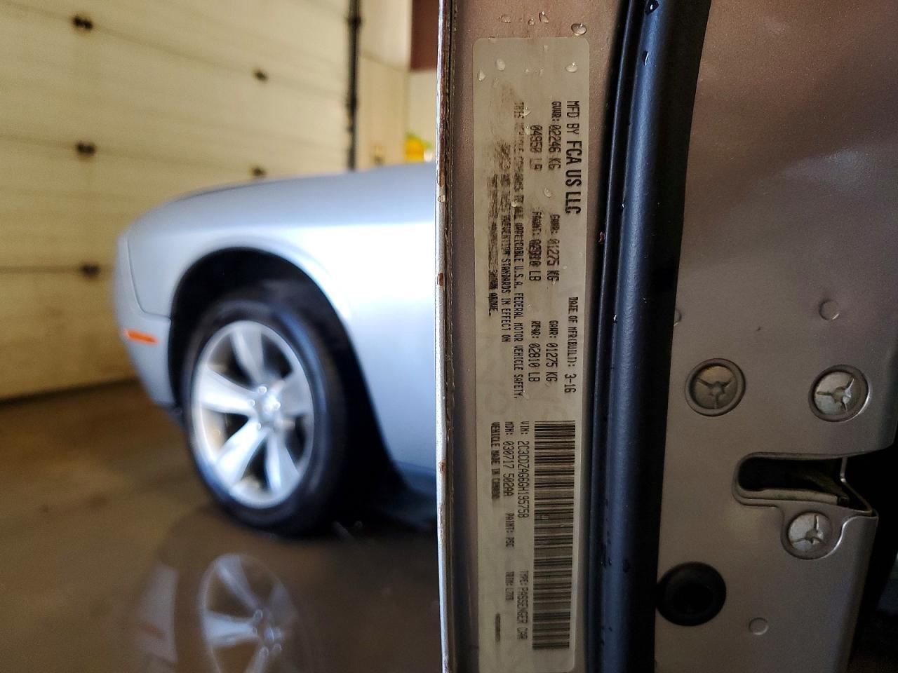 2016 Dodge Challenger Sxt - zdjęcie 13