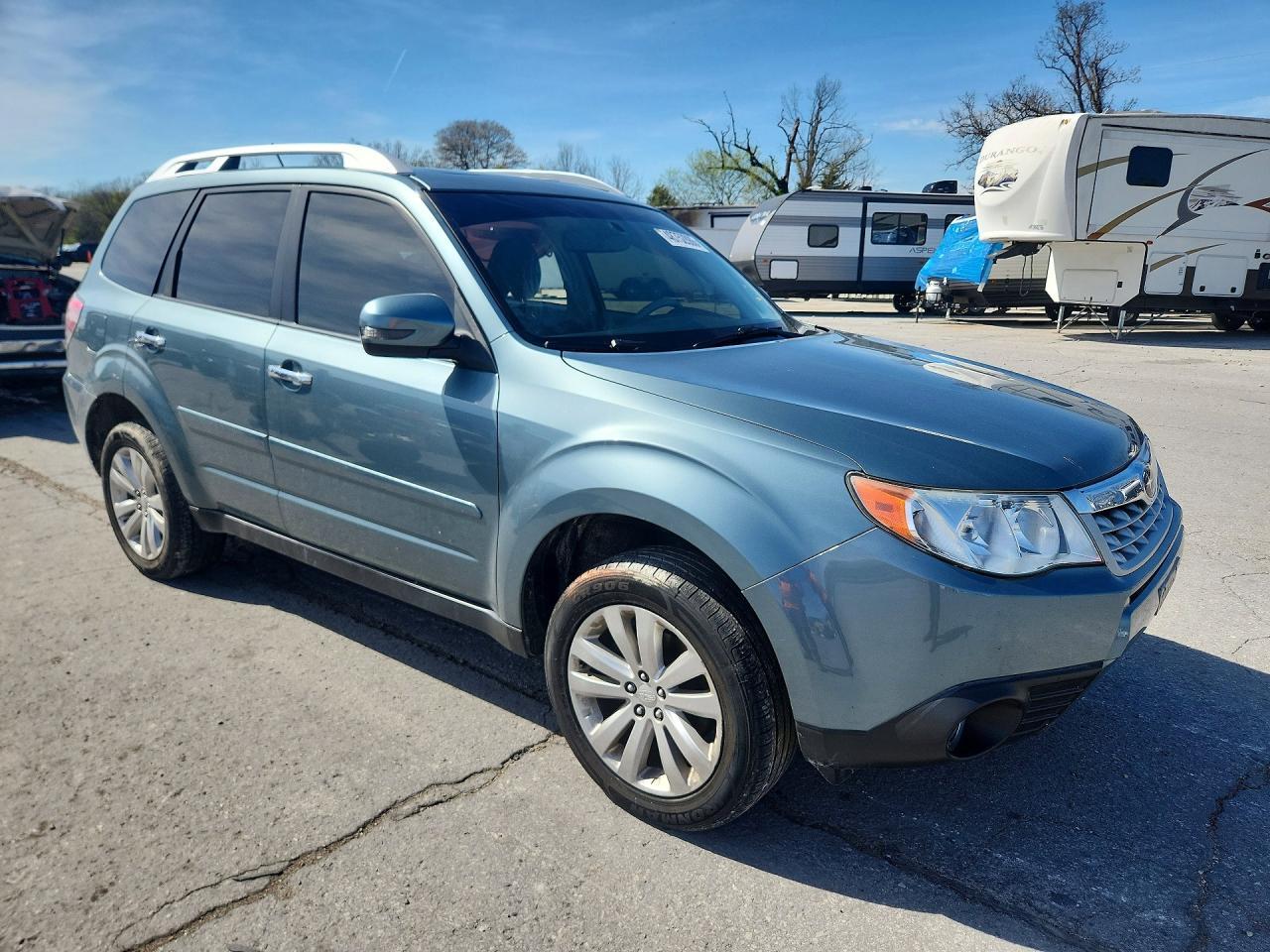 2013 Subaru Forester Touring - zdjęcie 4
