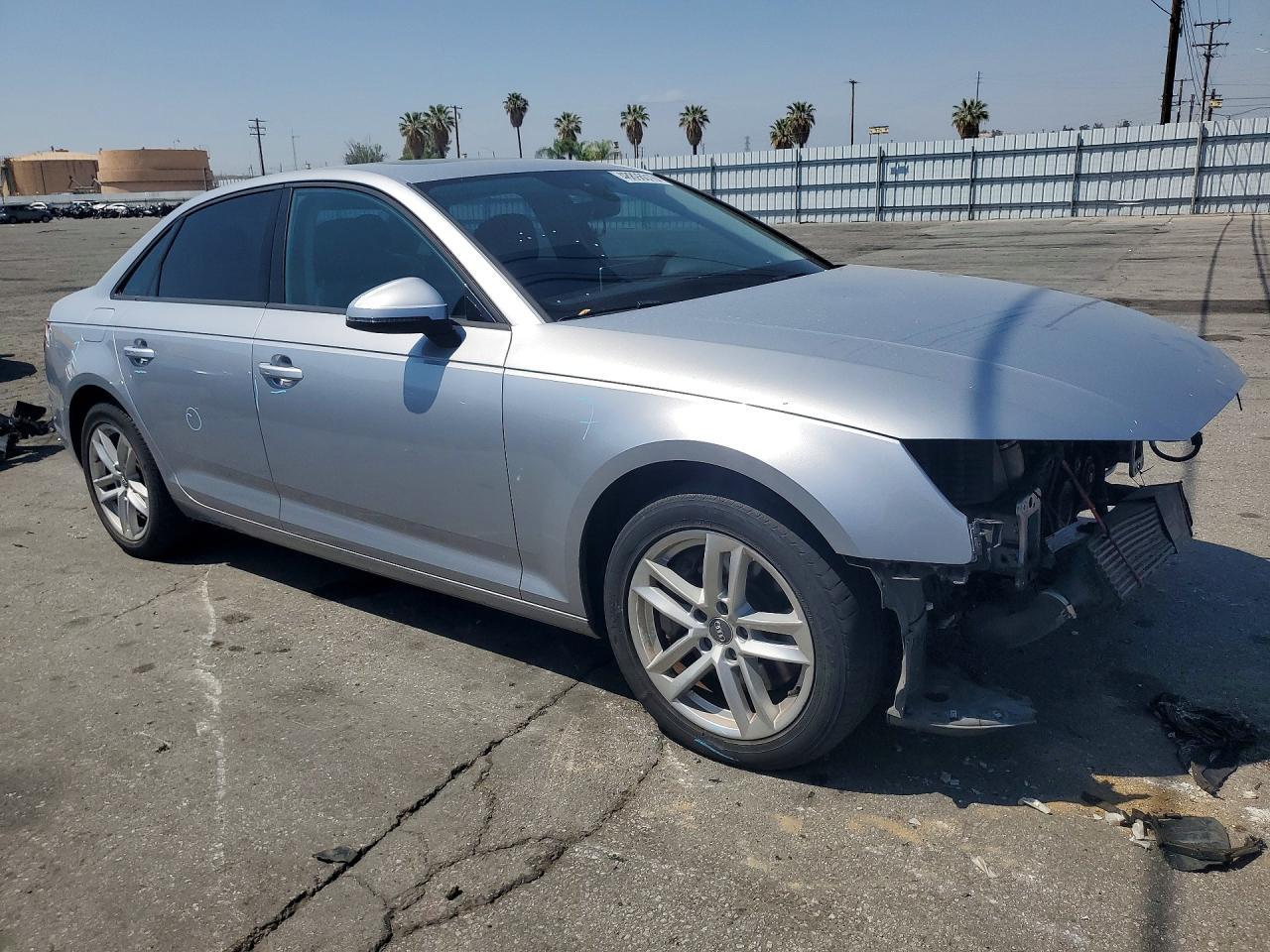 2017 Audi A4 Premium - zdjęcie 4