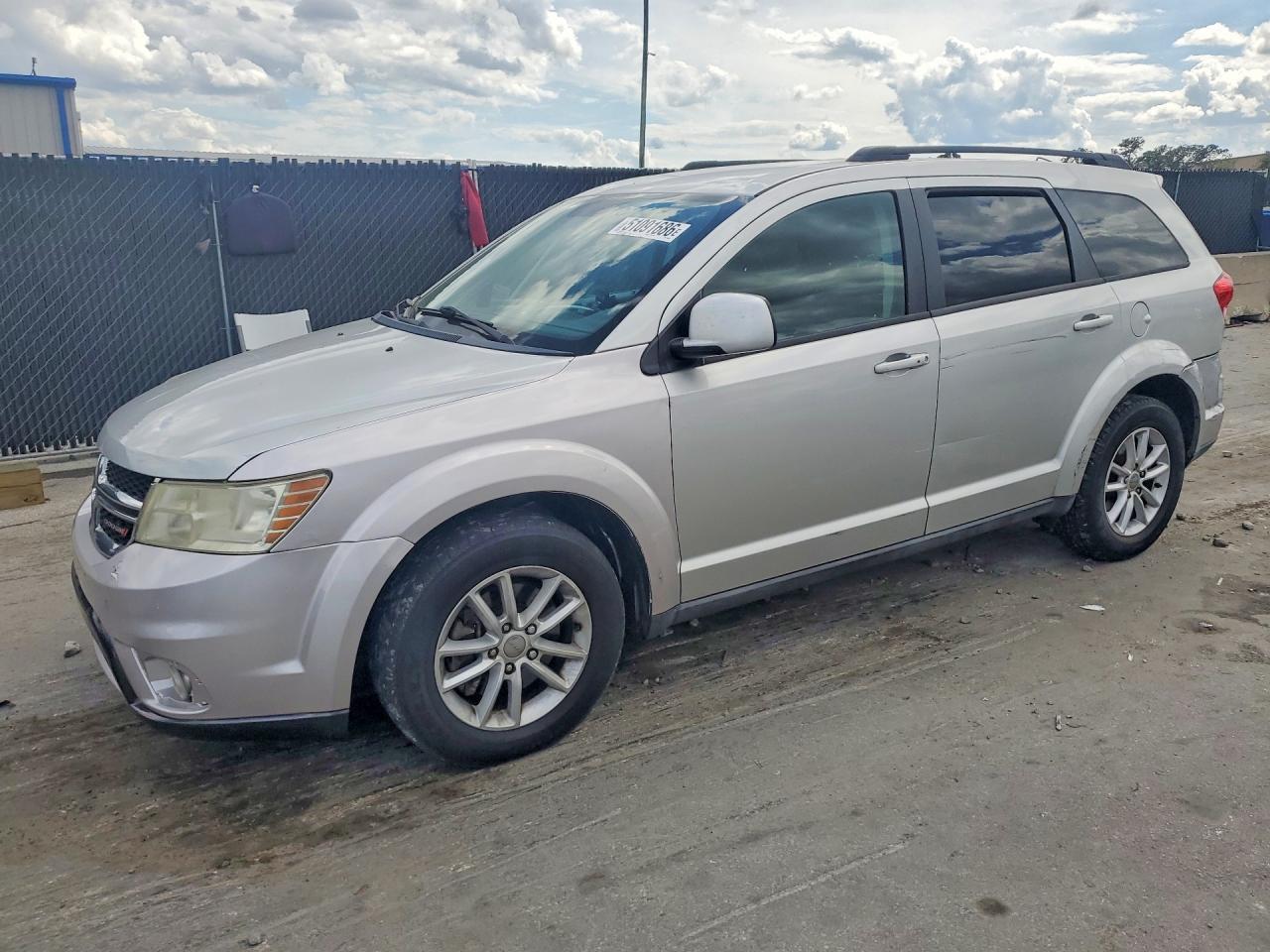 2013 Dodge Journey Sxt - zdjęcie główne