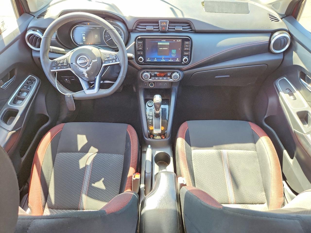 2025 Nissan Versa Sr - zdjęcie 8