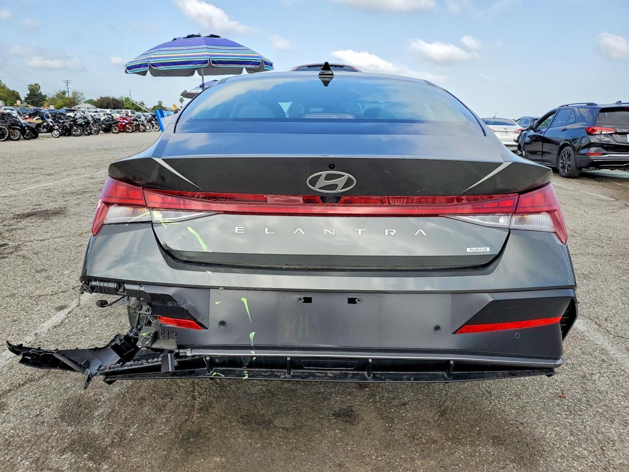 2024 Hyundai Elantra Limited - zdjęcie 6