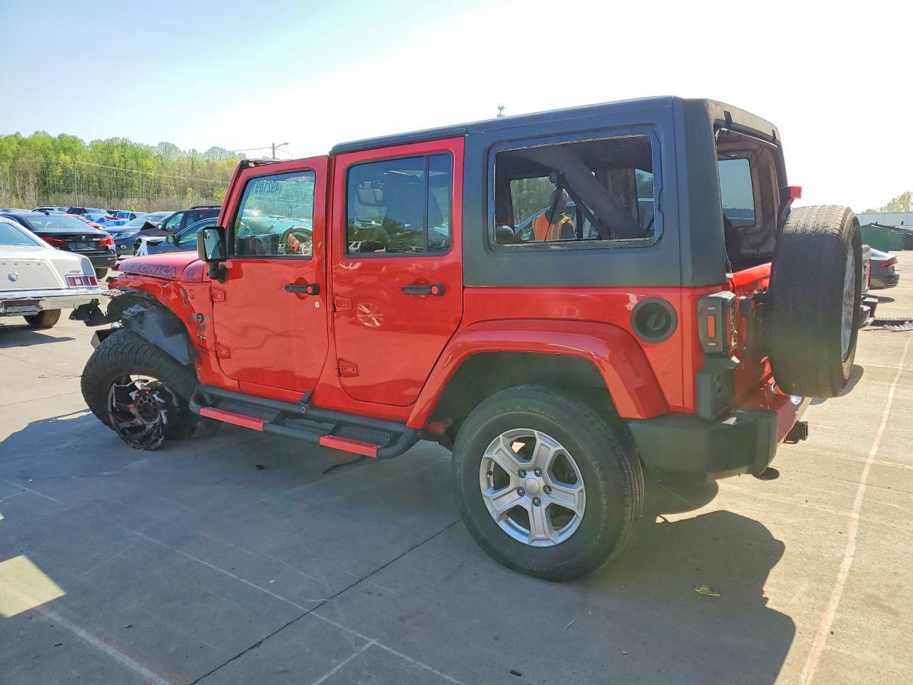 2017 Jeep Wrangler Unlimited Sahara - zdjęcie 2