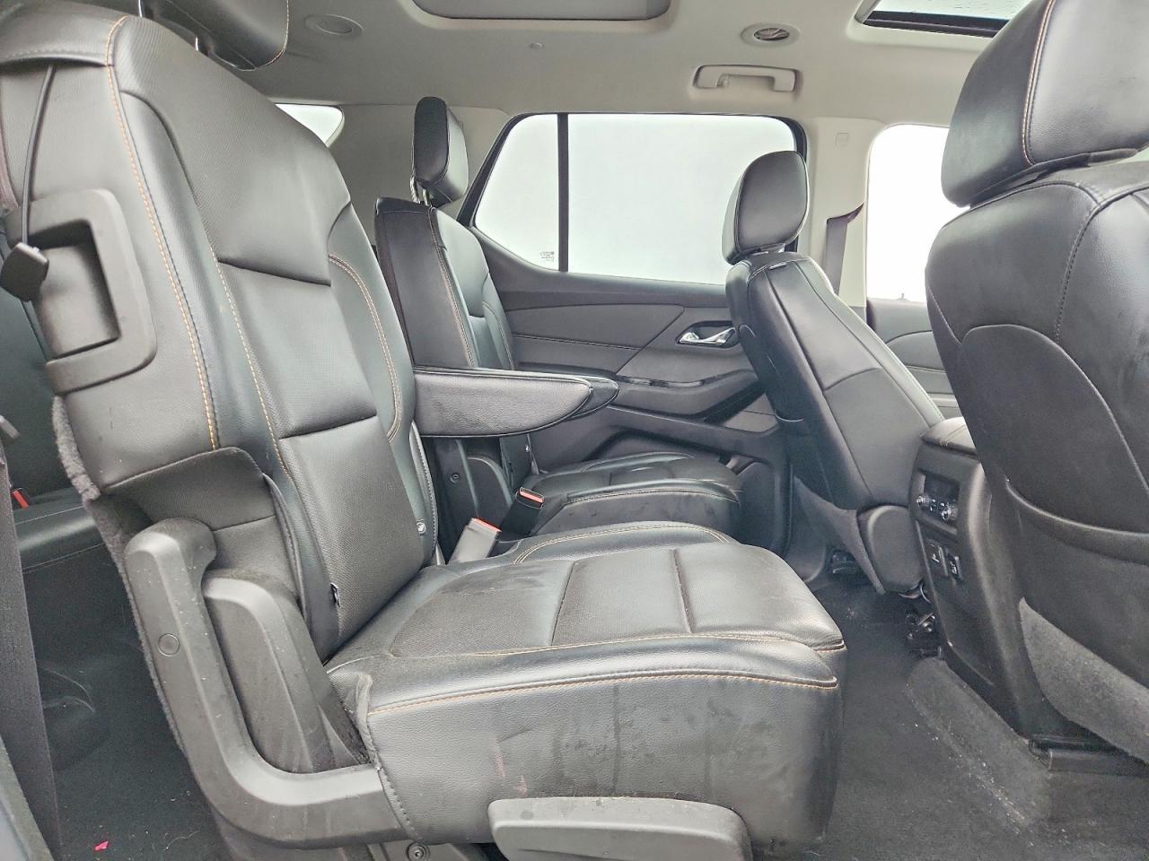 2018 Chevrolet Traverse Premier - zdjęcie 11