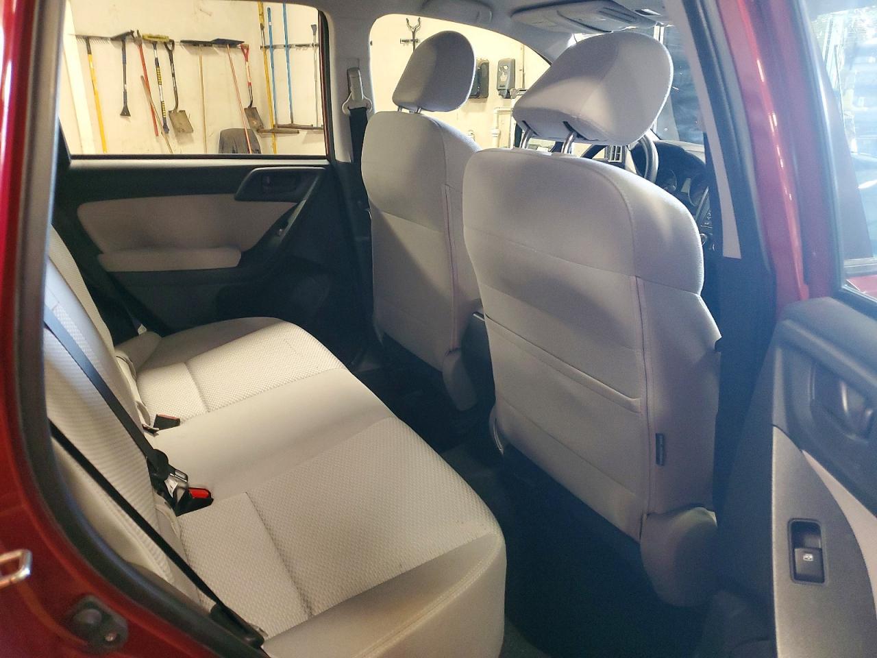 2014 Subaru Forester 2.5I - zdjęcie 11