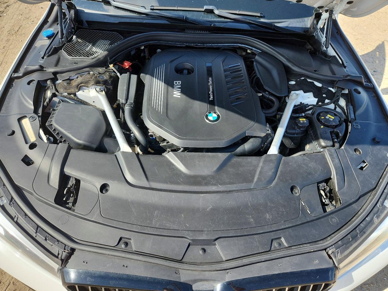 2019 BMW 740 I - zdjęcie 11