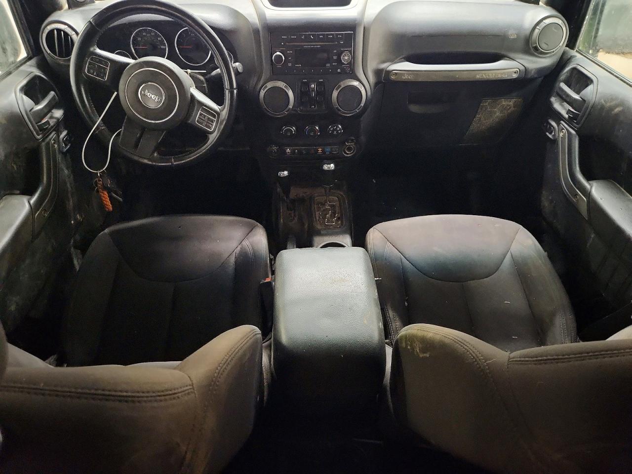 2013 Jeep Wrangler Unlimited Sport - zdjęcie 8