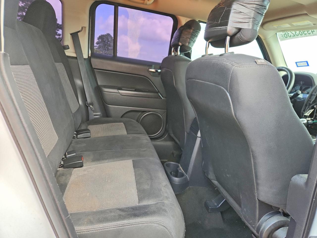 2014 Jeep Patriot Sport - zdjęcie 10